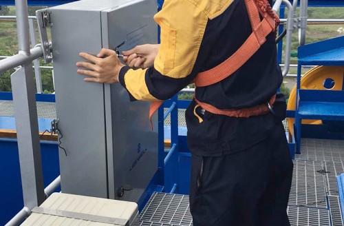 利維智能在上海振華長興基地安裝狀態(tài)監(jiān)測產(chǎn)品